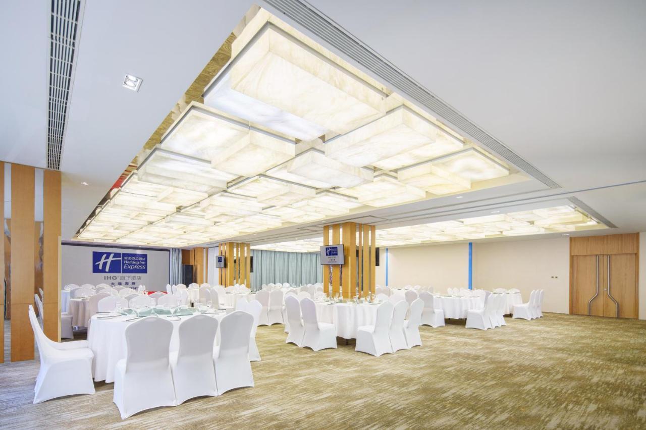 Holiday Inn Express City Centre Dalian By Ihg Exterior foto